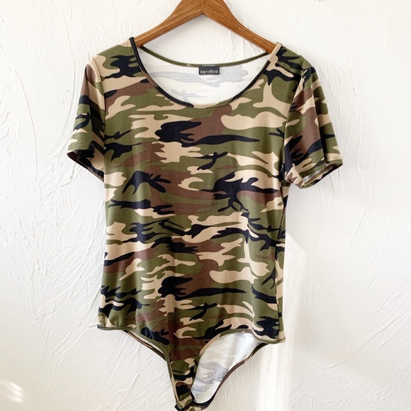 Forever 21 Fitted Short Sleeve Camo Bodysuit - Picture 2 of 6